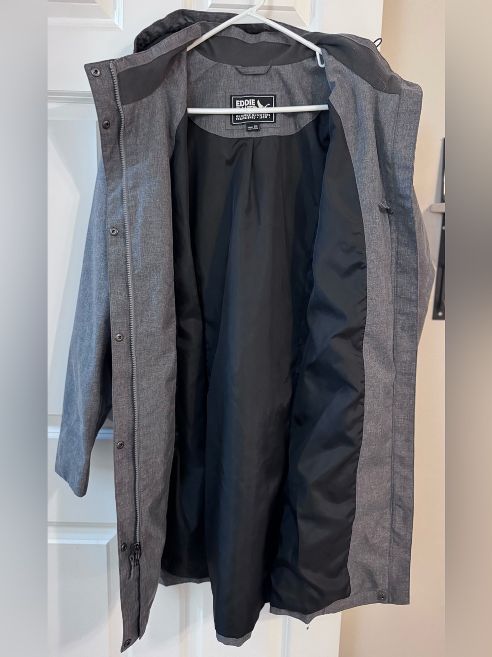 Eddie Bauer Women’s Gray Long Rain Coat Size 2XL - Picture 2 of 4